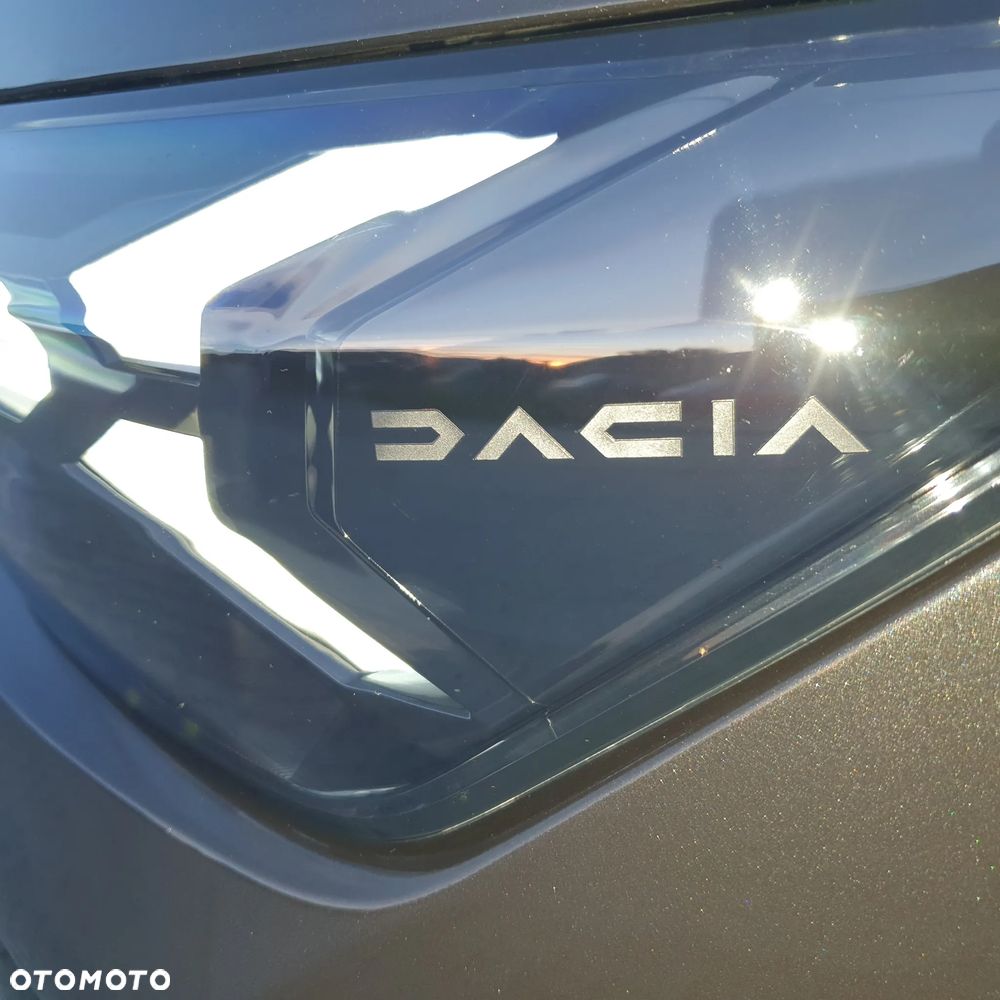 Dacia Duster 1.6 Full Hybrid 140 Extreme MMT - 14