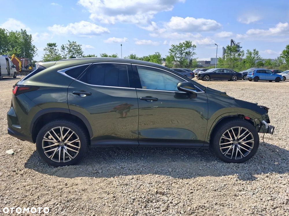 Lexus NX 350h Omotenashi AWD - 2