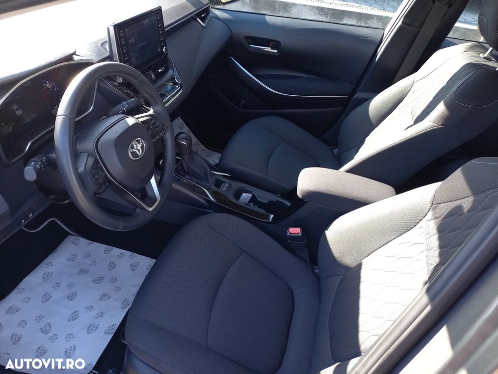 Toyota Corolla 1.8 HSD Dynamic - 10