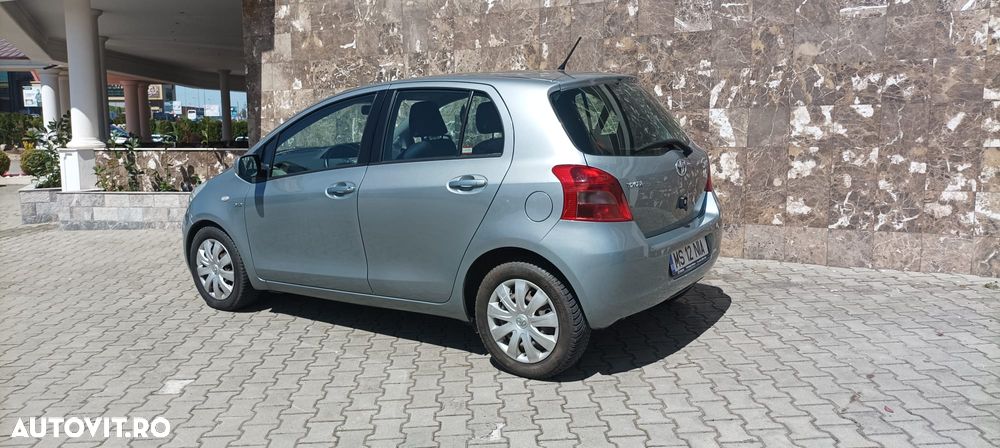 Toyota Yaris 1.4 D-4D Aut Sol - 10