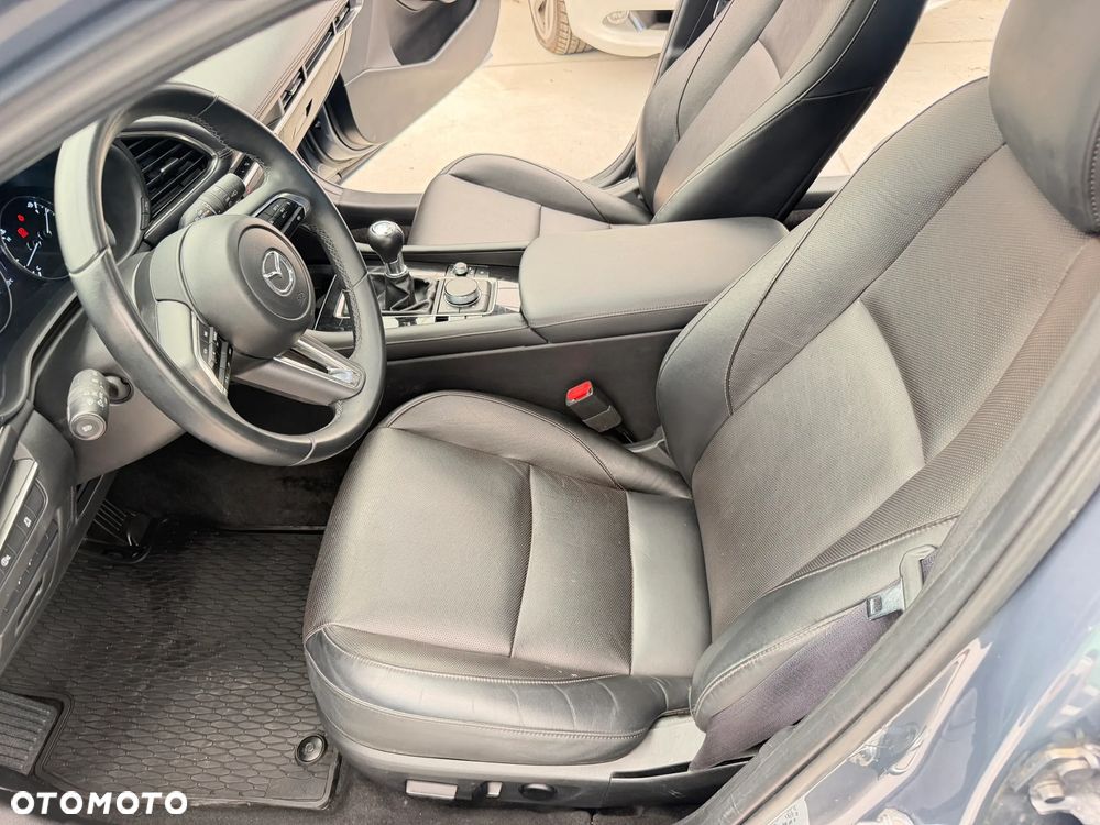Mazda 3 - 7