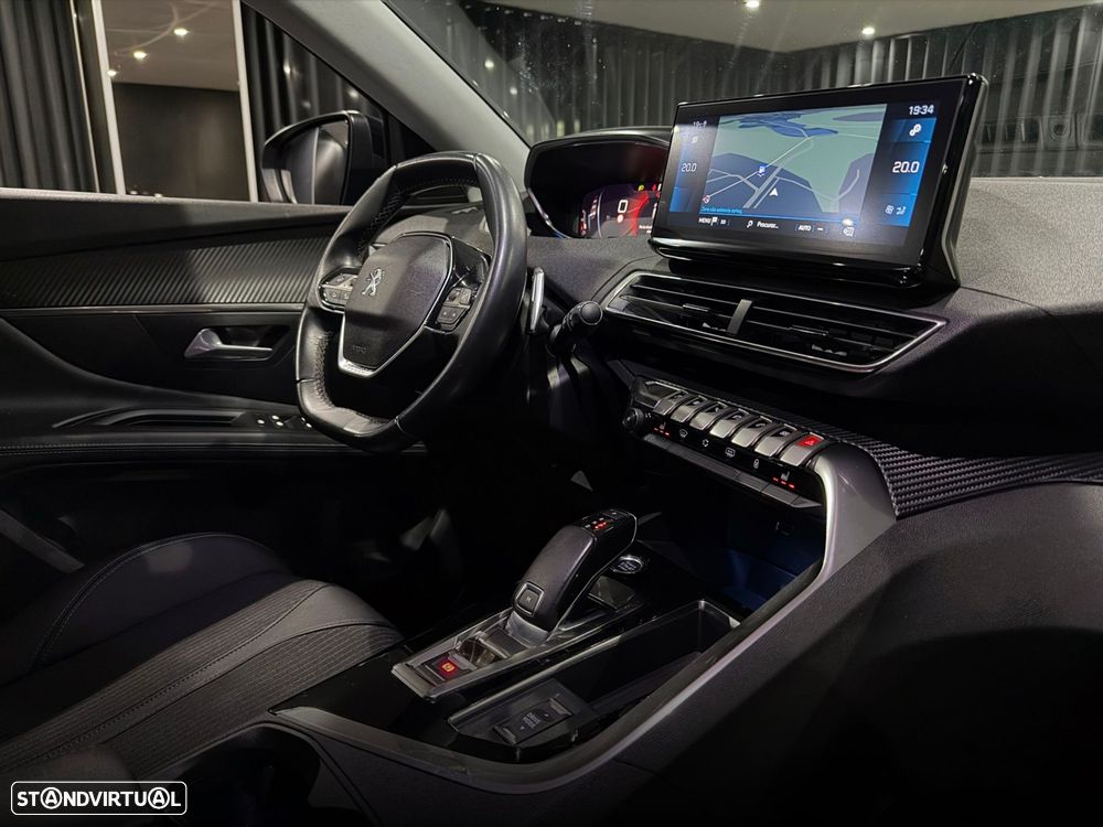 Peugeot 3008 1.2 PureTech Allure EAT8 - 31