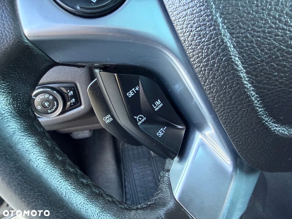 Ford Tourneo Connect 1.5 EcoBlue Titanium PowerShift - 26