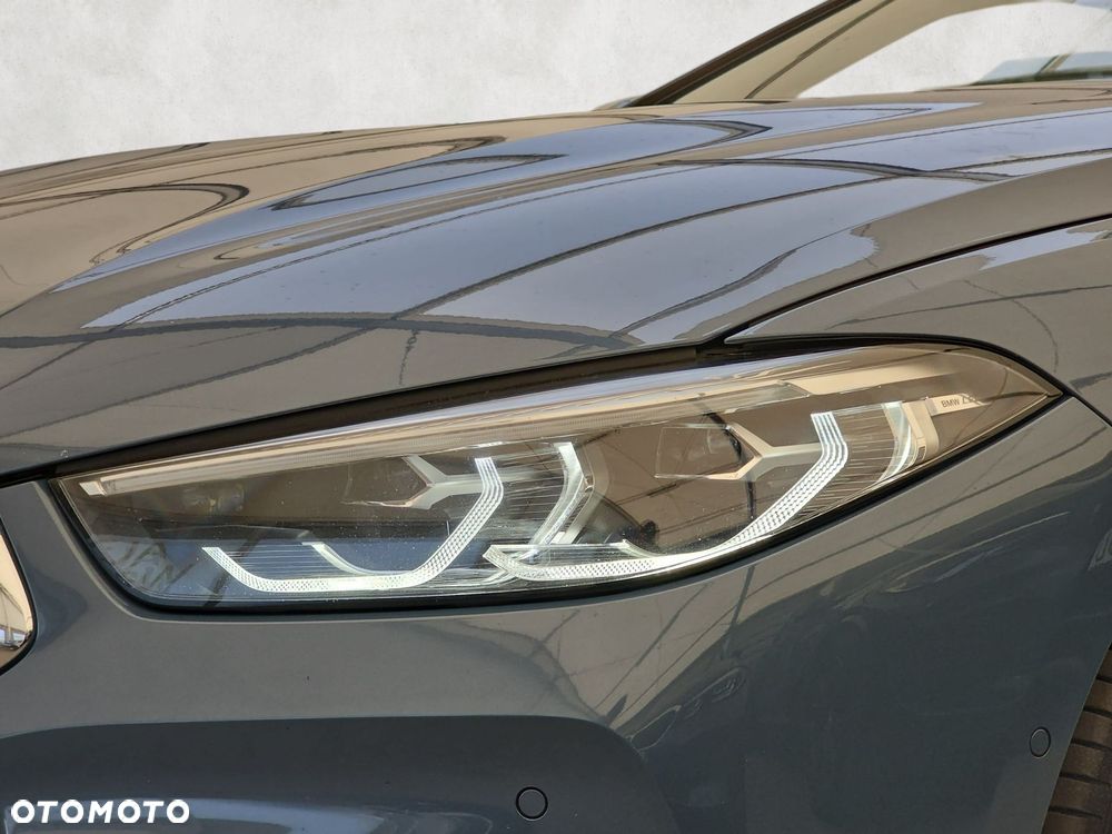 BMW Seria 8 - 28