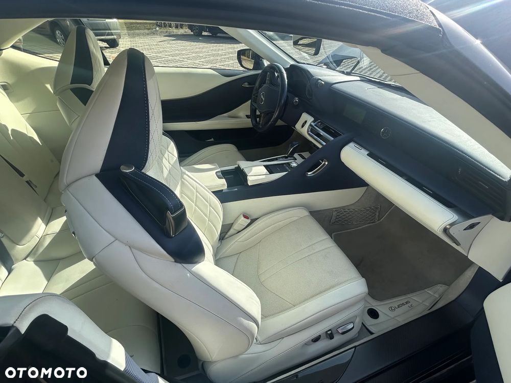 Lexus LC - 9