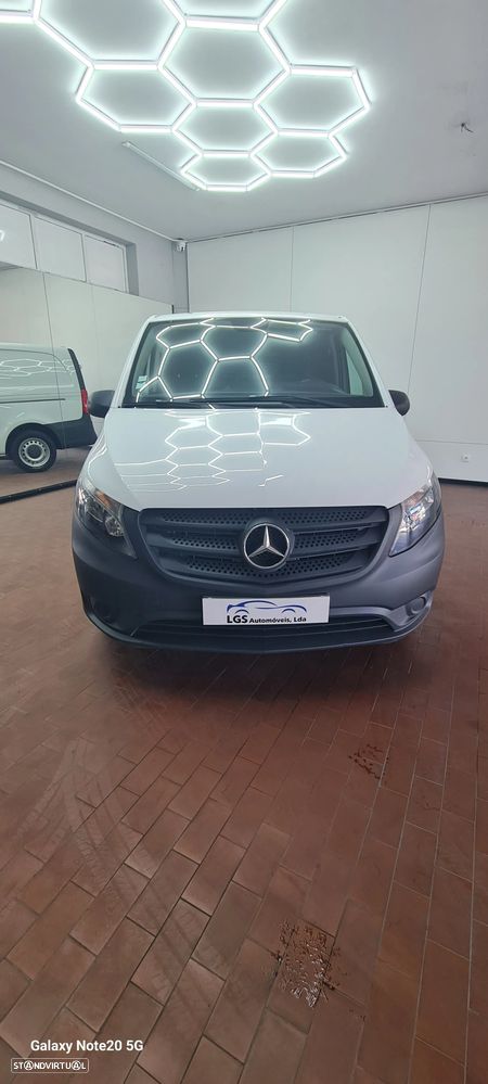 Mercedes-Benz Vito Tourer 111 Longa - 2