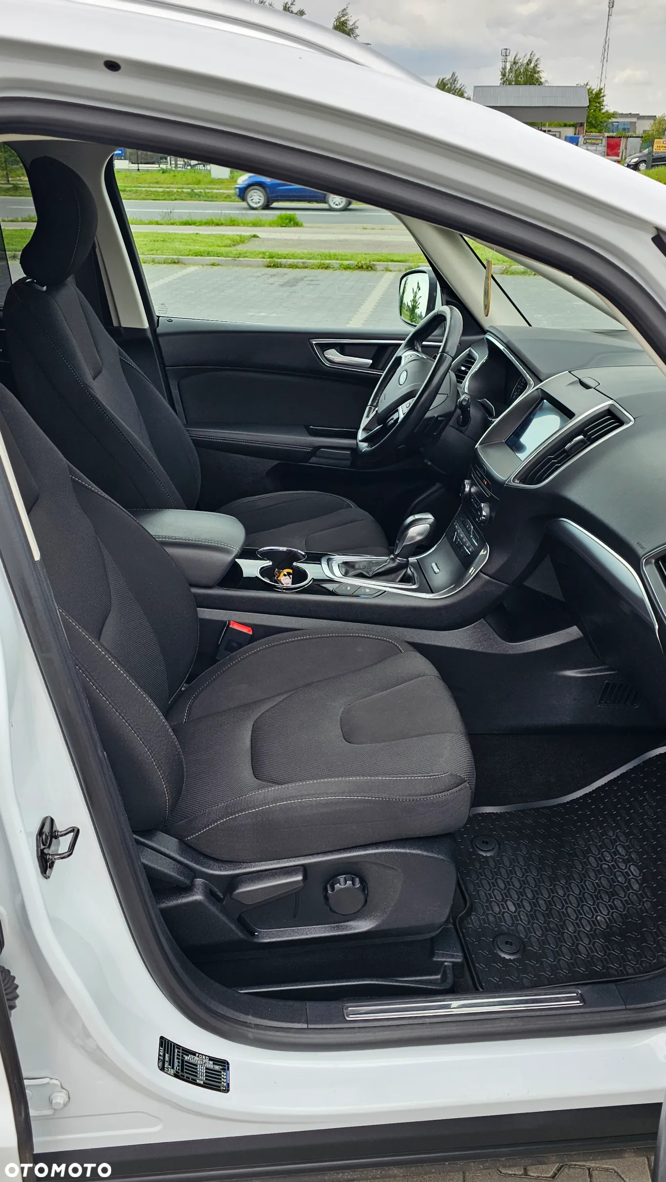 Ford S-Max - 23