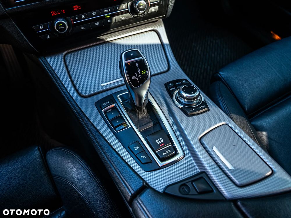 BMW Seria 5 - 28