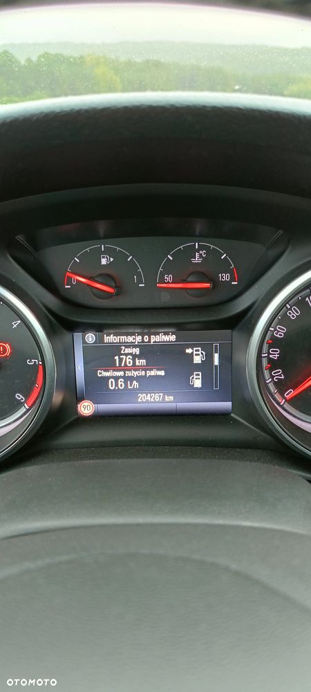 Opel Astra V 1.6 CDTI Dynamic S&S - 2