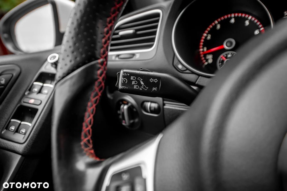 Volkswagen Golf 2.0 TSI GTI - 26