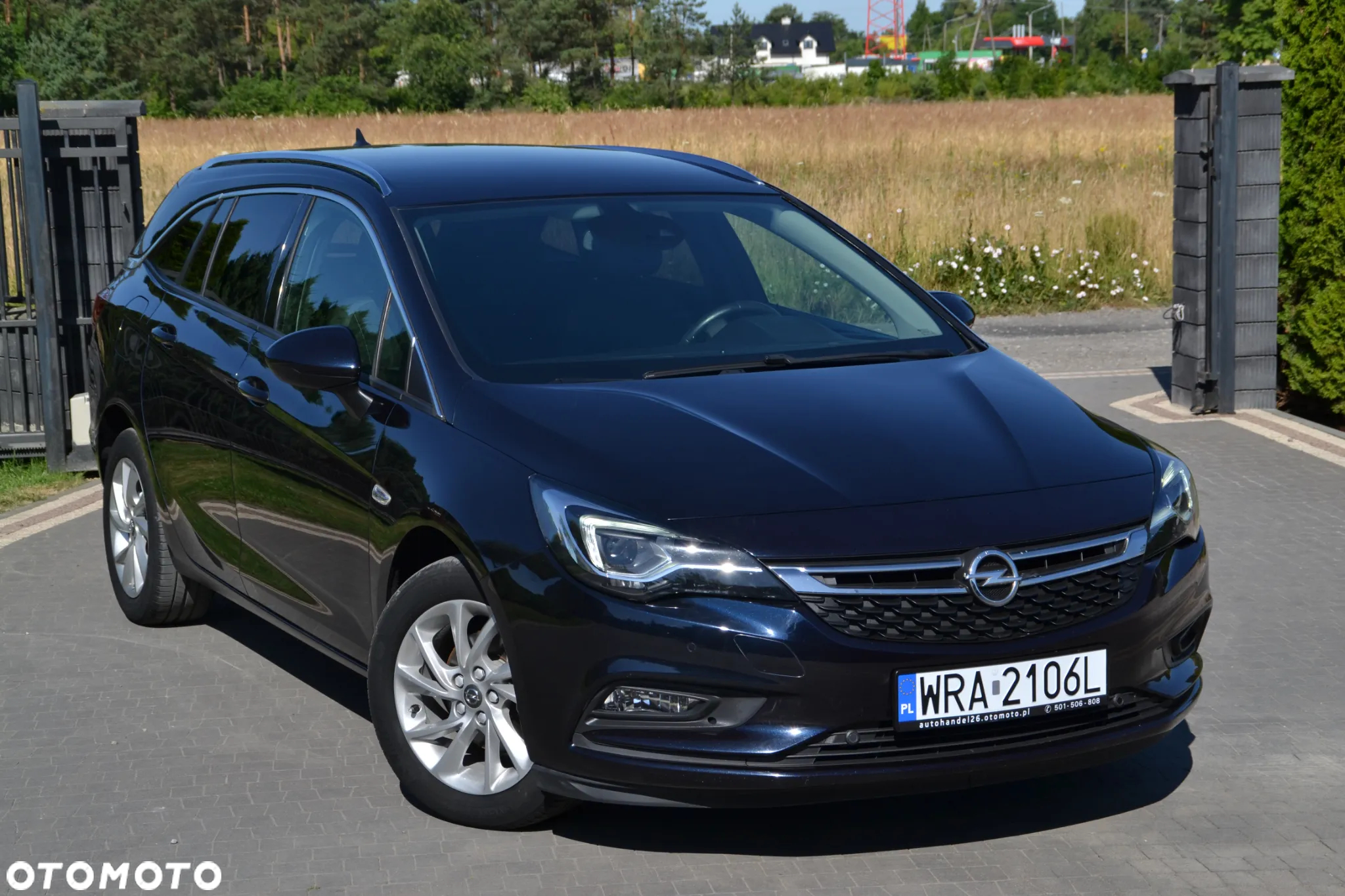 Opel Astra 1.4 Turbo Sports Tourer 120 Jahre - 9