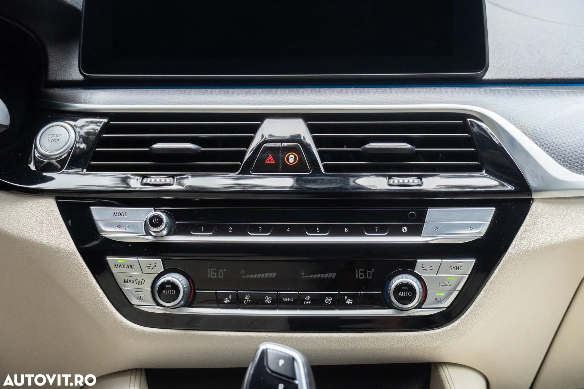 BMW Seria 5 530e xDrive AT PHEV - 25