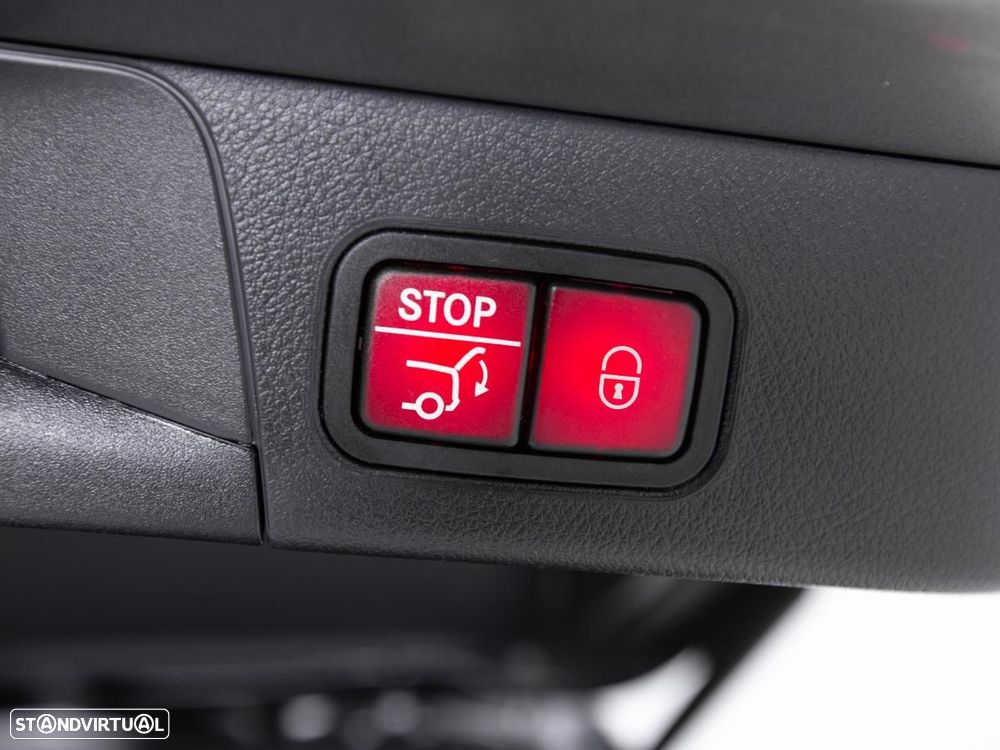Mercedes-Benz B 250 e AMG Line - 16