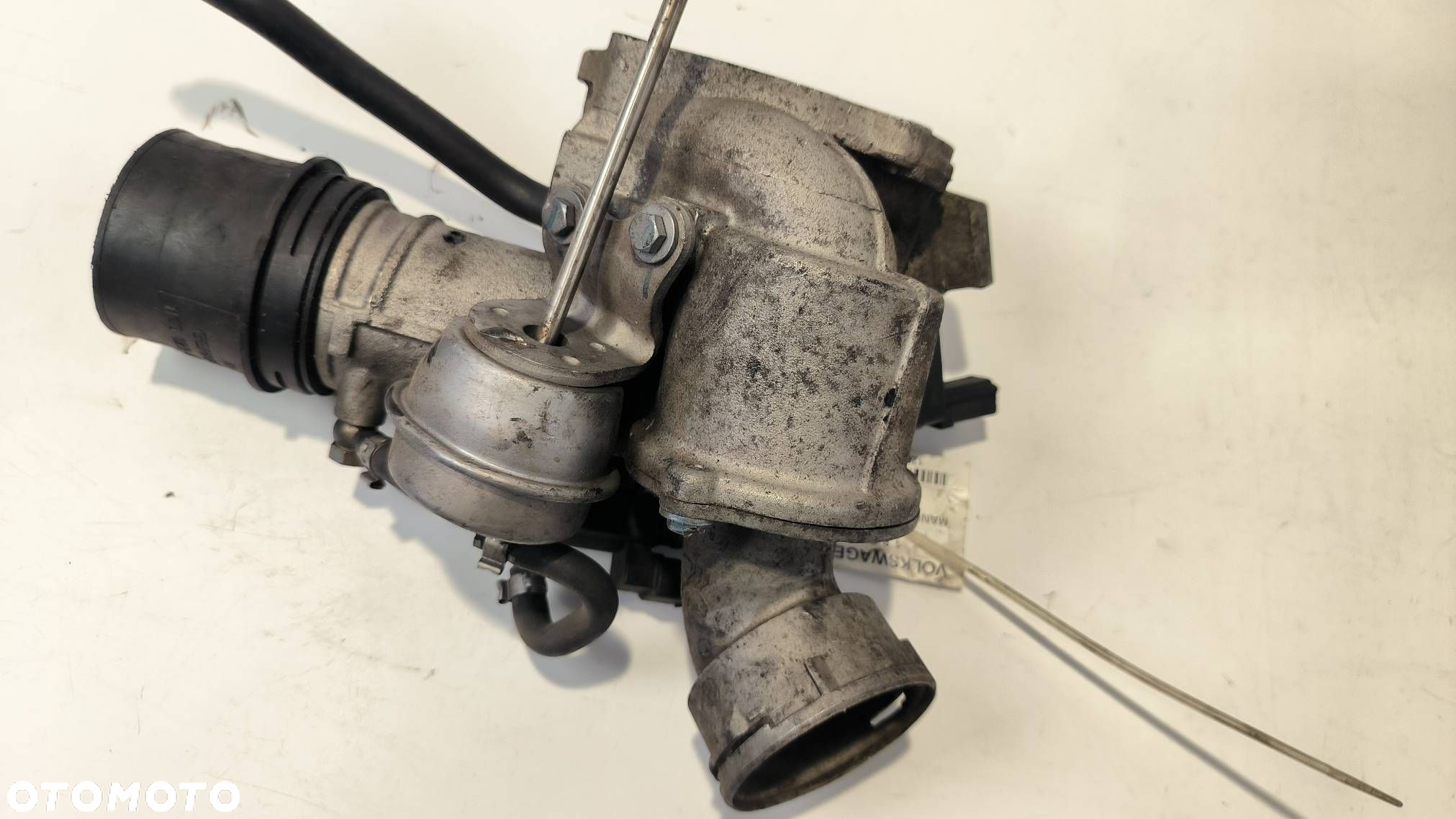 ZAWÓR EGR AUDI A4 B8 06H145710D - 6