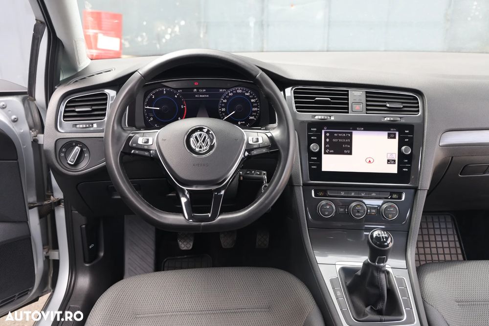 Volkswagen Golf 1.6 TDI SCR Comfortline - 5