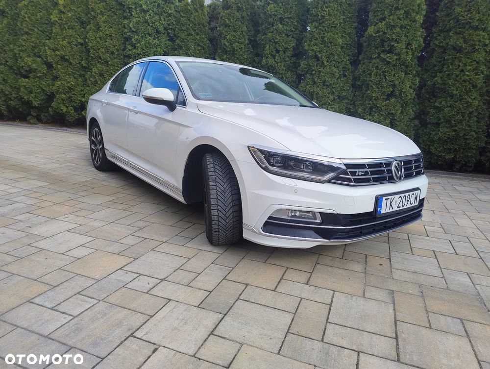 Volkswagen Passat 2.0 TDI SCR Comfortline - 11