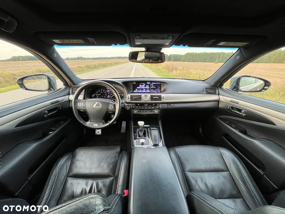 Lexus LS 460 F Sport - 17
