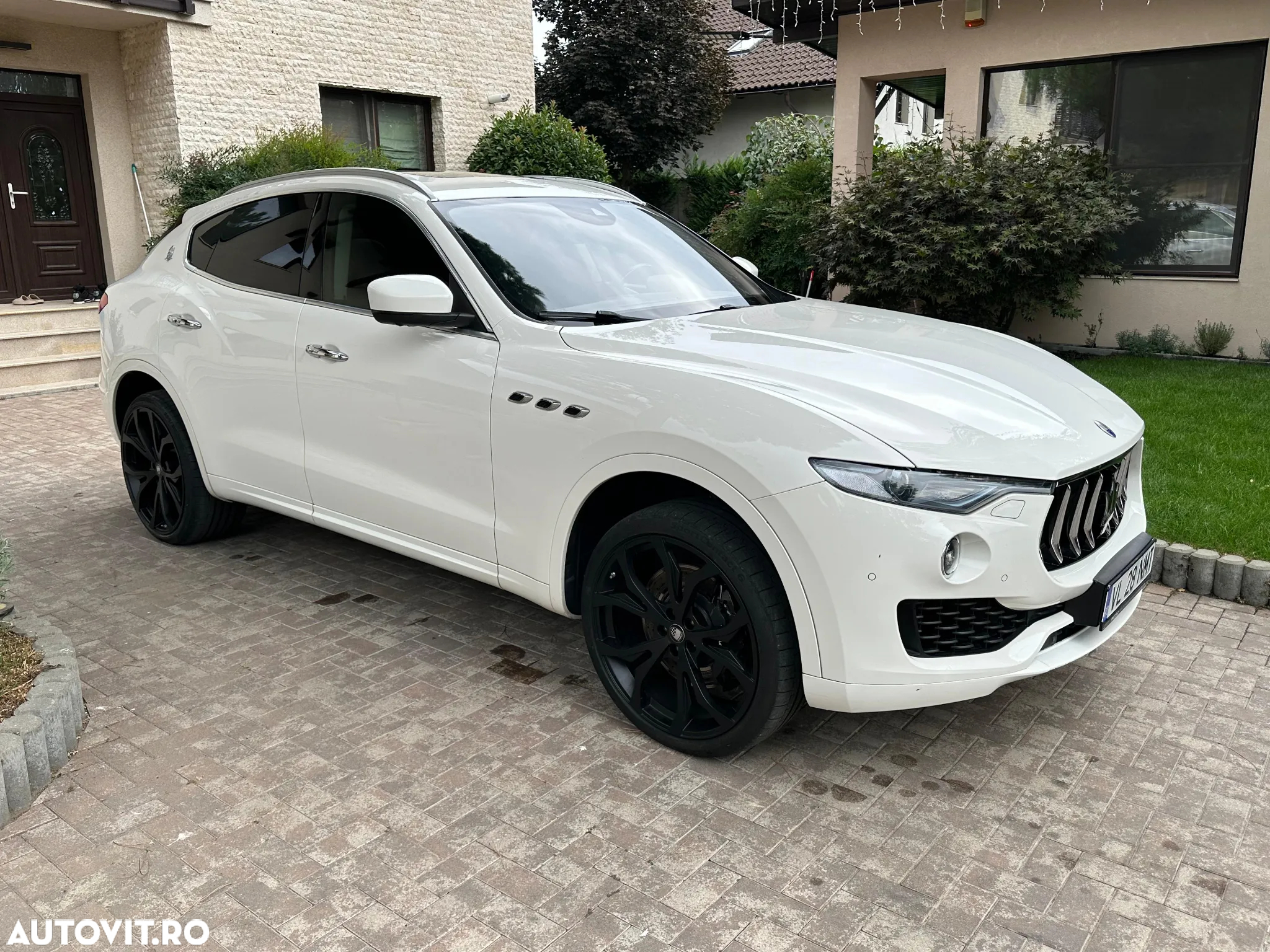 Maserati Levante S Q4 - 8