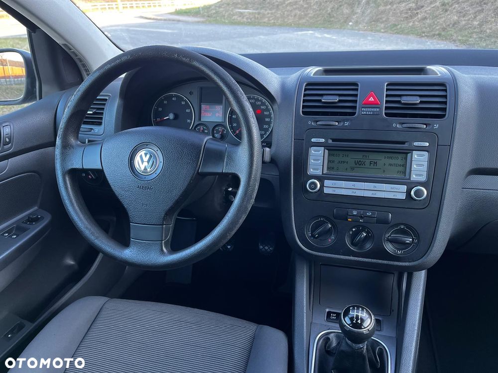 Volkswagen Golf - 15