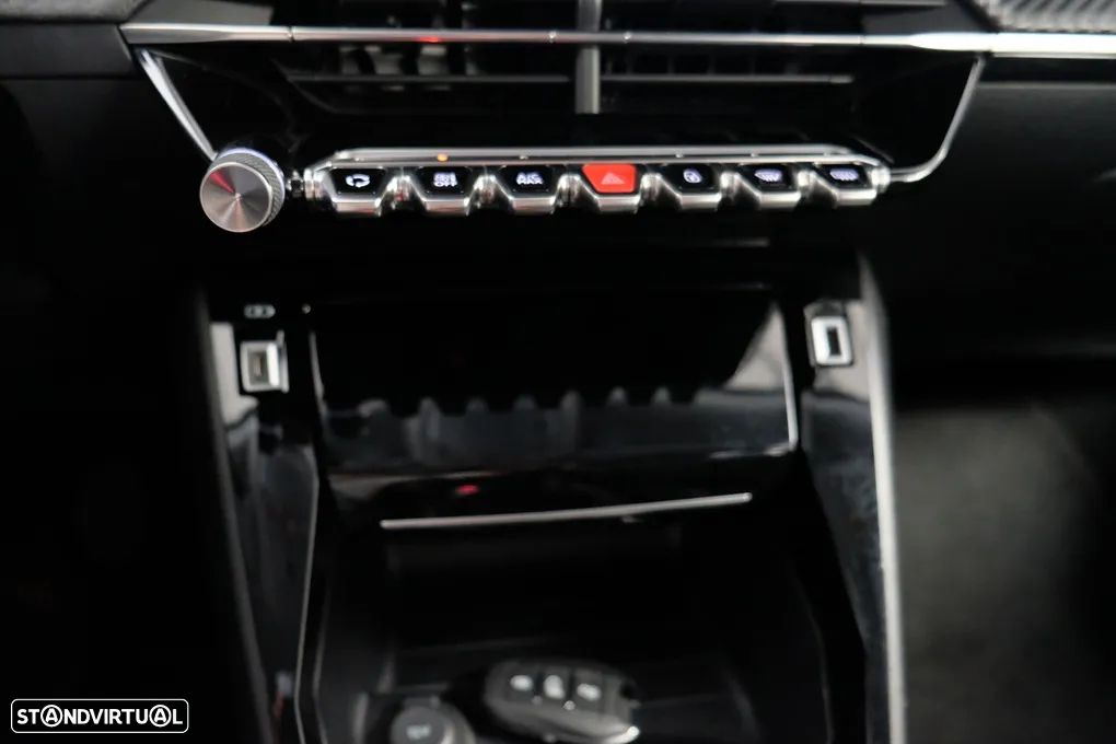 Peugeot 2008 1.5 BlueHDi Allure - 21