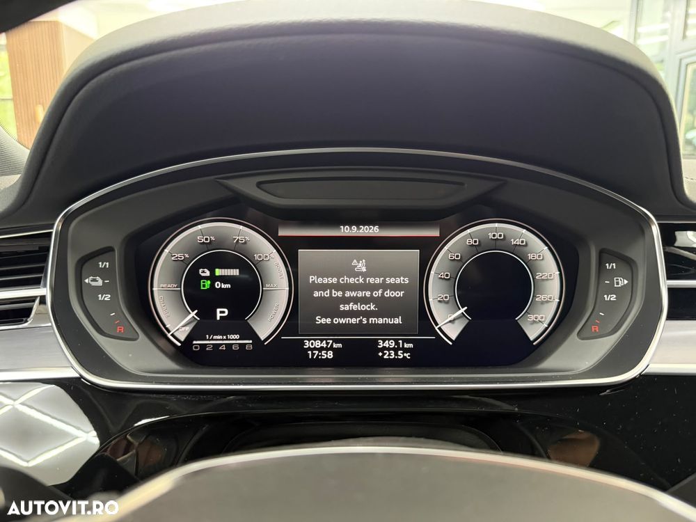 Audi A8 60 TFSI e quattro Tiptronic PHEV - 8