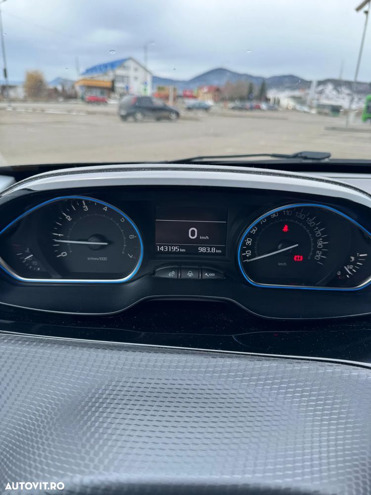 Peugeot 2008 PureTech 110 Stop&Start Allure - 9