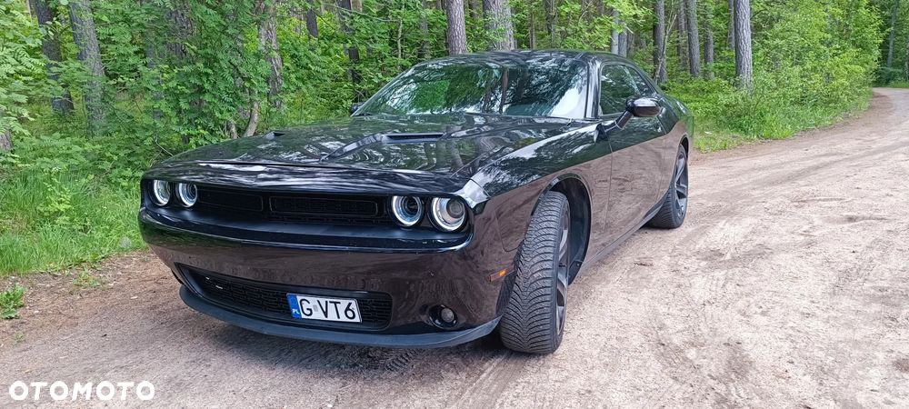 Dodge Challenger - 10