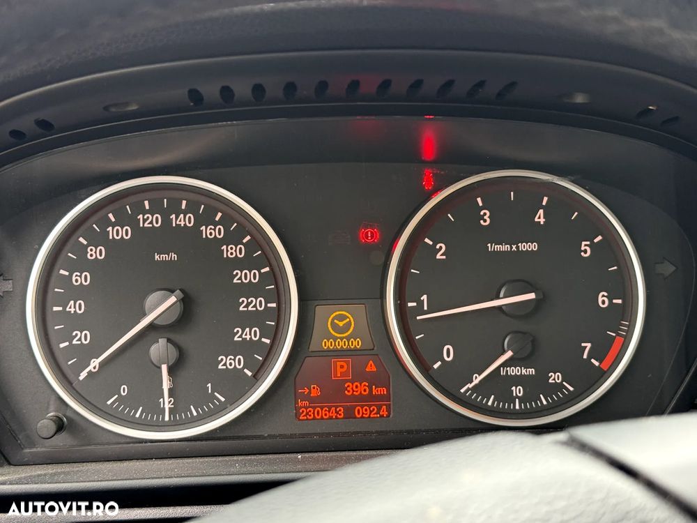 BMW Seria 5 523i Touring Aut. Edition Exclusive - 17