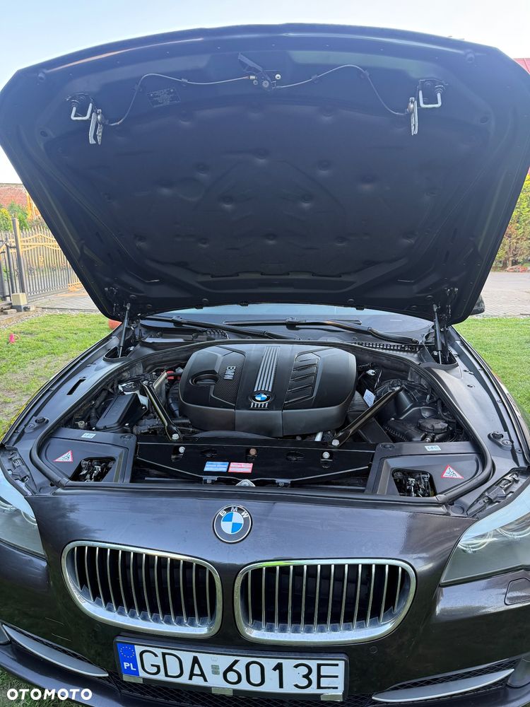 BMW Seria 5 520d Luxury Line - 13