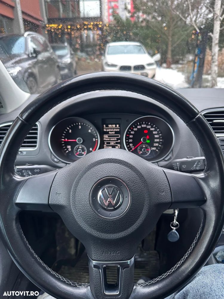 Volkswagen Golf 1.6 TDI DPF DSG Exclusive - 5