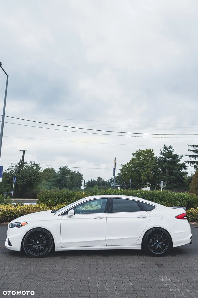 Ford Fusion 2.0 EcoBoost Titanium - 3