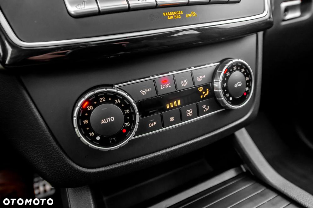 Mercedes-Benz GLE 350 d 4Matic 9G-TRONIC AMG Line - 36