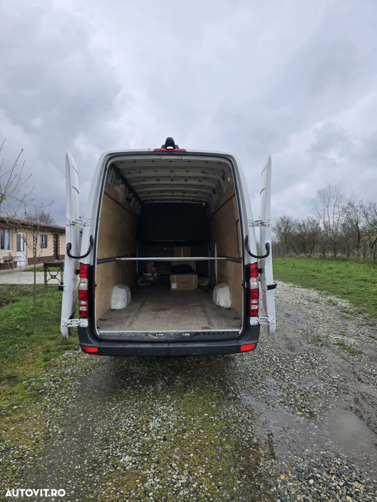Mercedes-Benz SPRINTER - 8