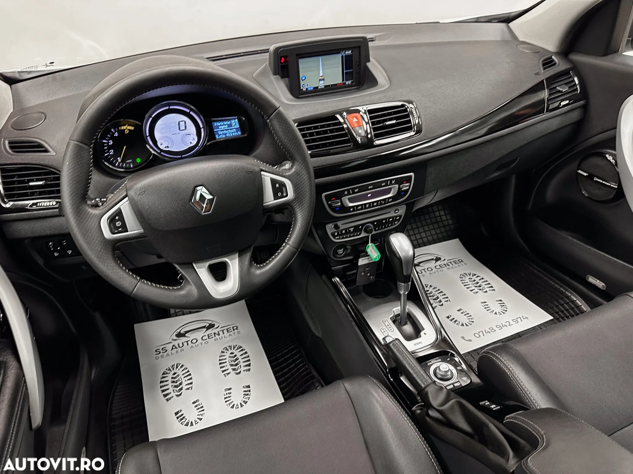 Renault Megane dCi 110 FAP EDC Bose Edition - 25