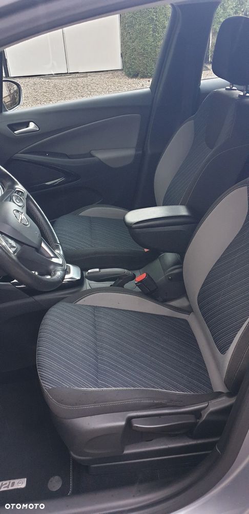 Opel Crossland X 1.2 T 120 Lat S&S - 9