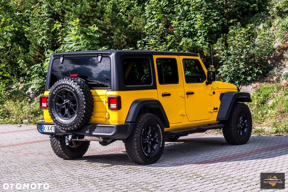 Jeep Wrangler - 8