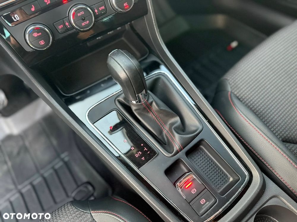 Seat Leon 2.0 TDI DPF DSG FR - 28