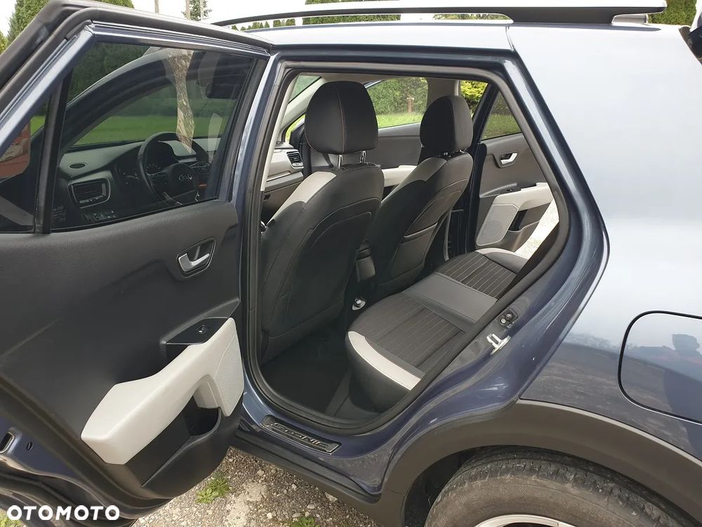 Kia Stonic 1.4 L - 17
