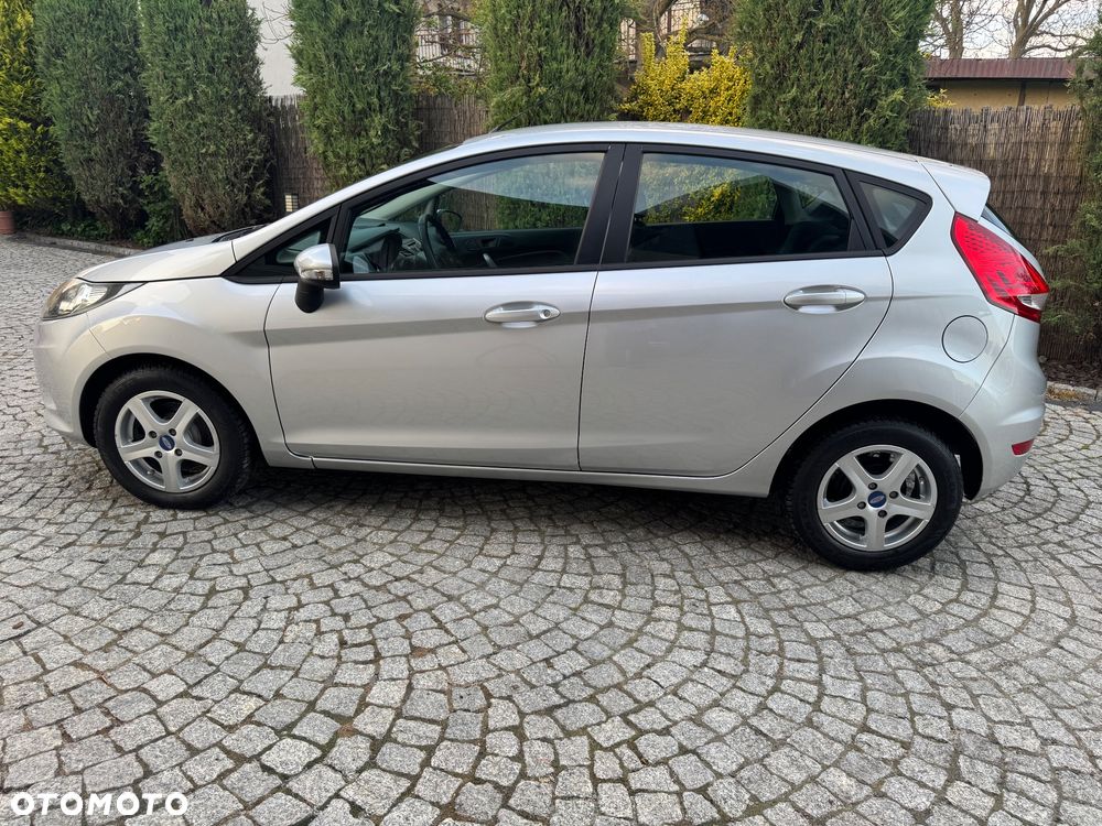 Ford Fiesta 1.25 Champions Edition - 17