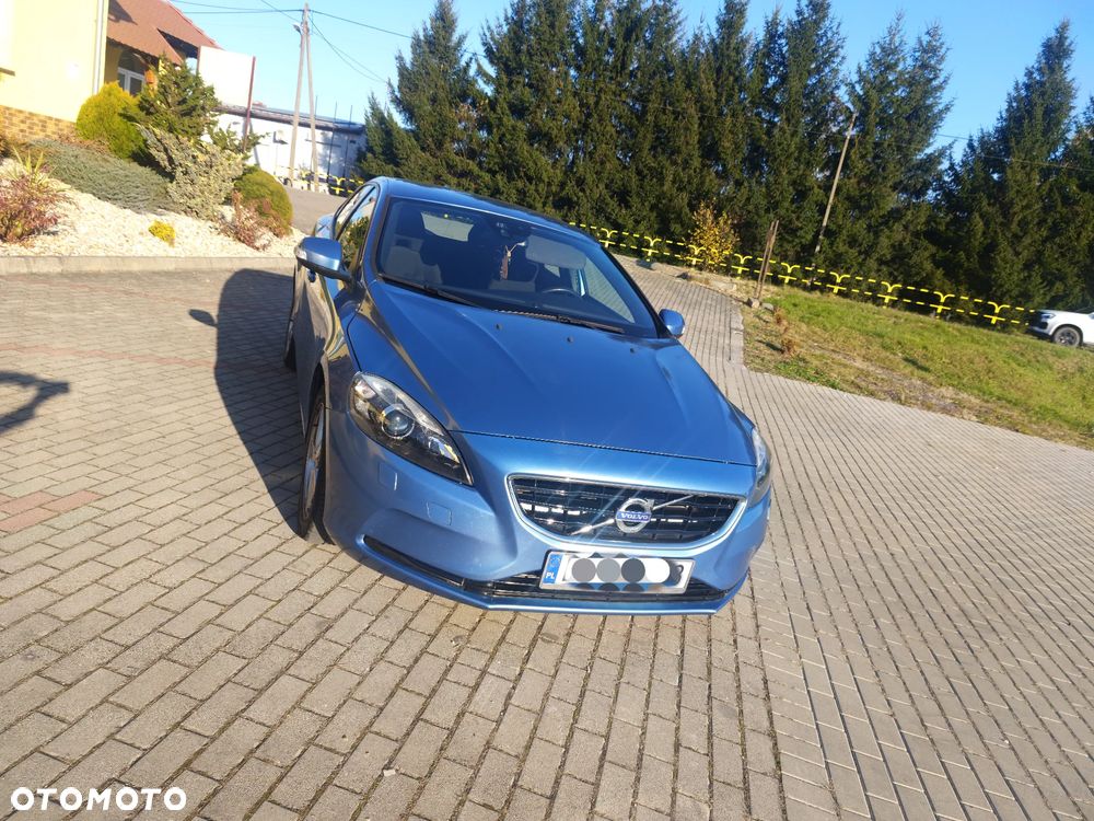 Volvo V40 T2 Momentum - 8