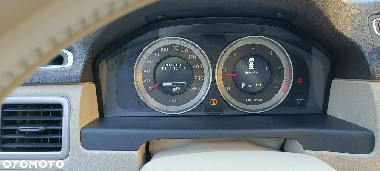 Volvo XC 70 D5 AWD Dynamic Momentum - 13