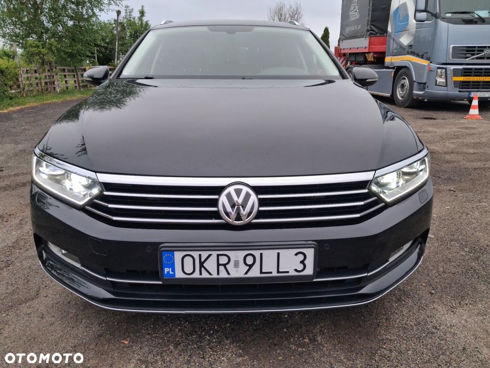 Volkswagen Passat 1.6 TDI SCR DSG Business - 3