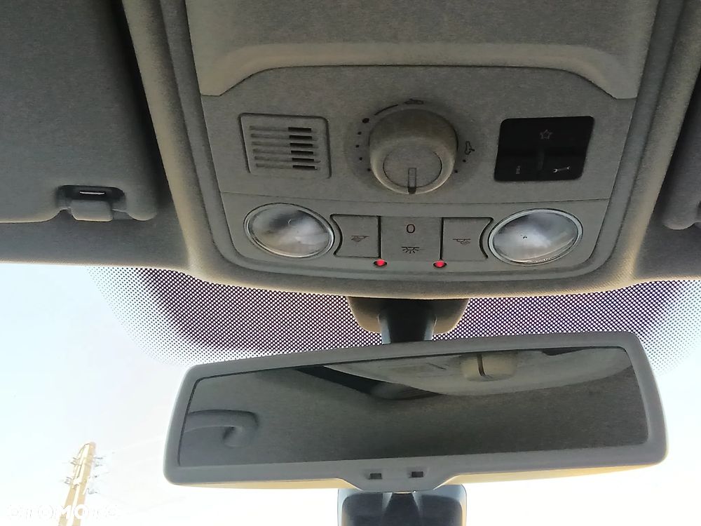 Volkswagen Golf Plus - 37