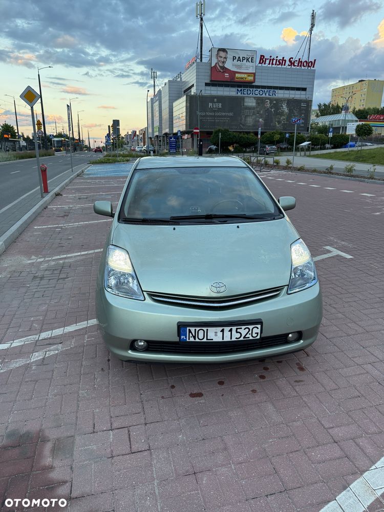 Toyota Prius 1.5 VVT-i Sol (nav) - 2