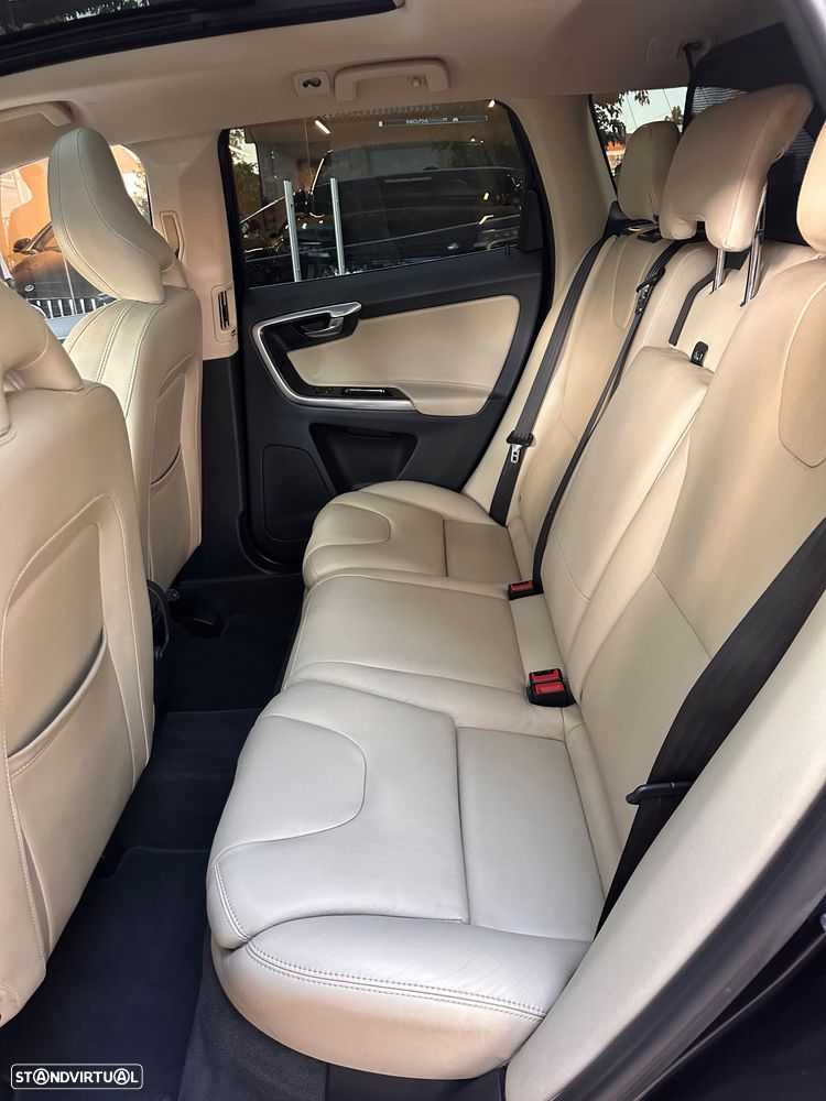 Volvo XC 60 2.0 D3 Dynamic Edition Geartronic - 15