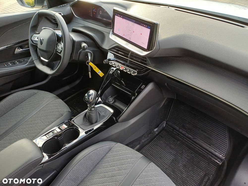 Peugeot 2008 - 13