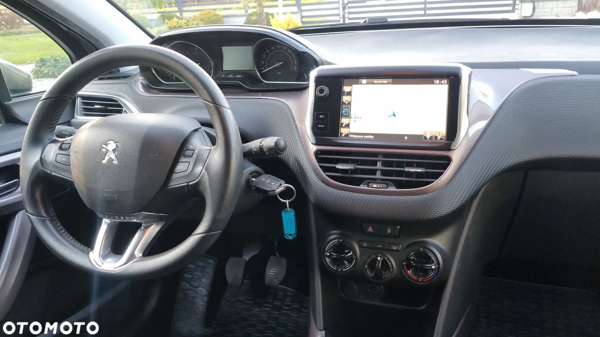 Peugeot 2008 1.6 e-HDi Active S&S - 16