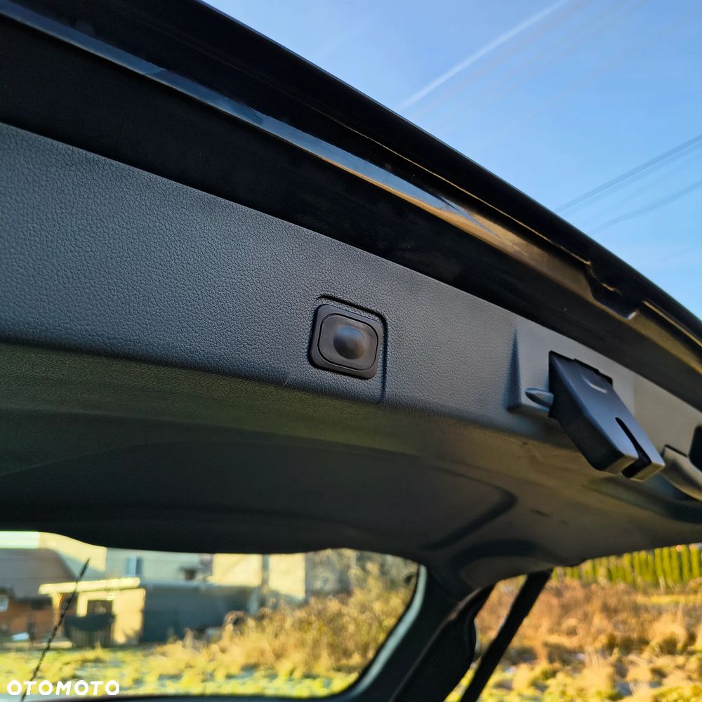 Ford C-MAX 1.6 Ti-VCT Titanium - 23