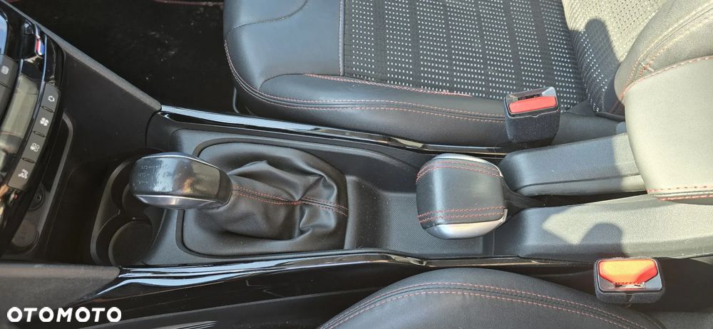 Peugeot 2008 PureTech 110 Stop&Start GT-Line Edition - 27