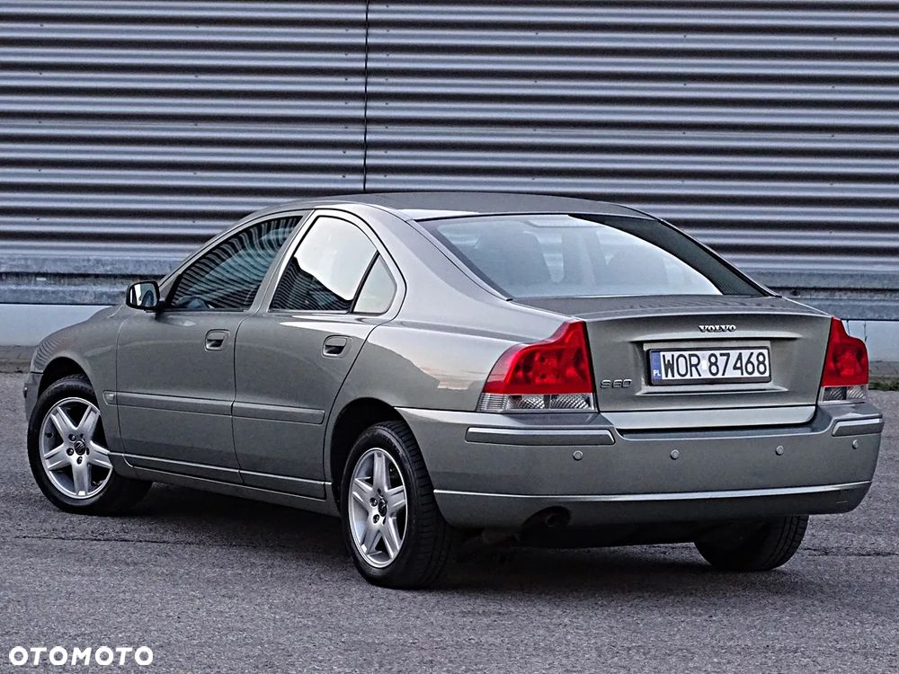Volvo S60 2.4 Momentum - 15